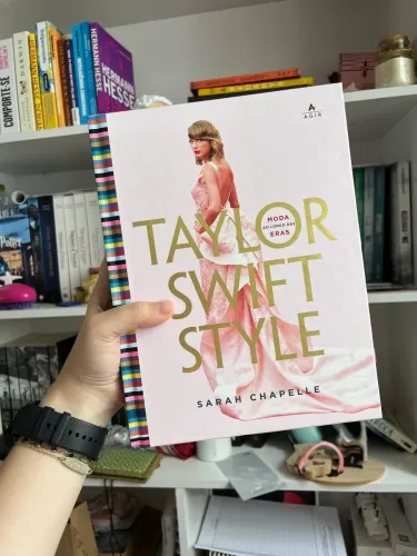 Livro Taylor Swift Style: Moda ao longo das Eras