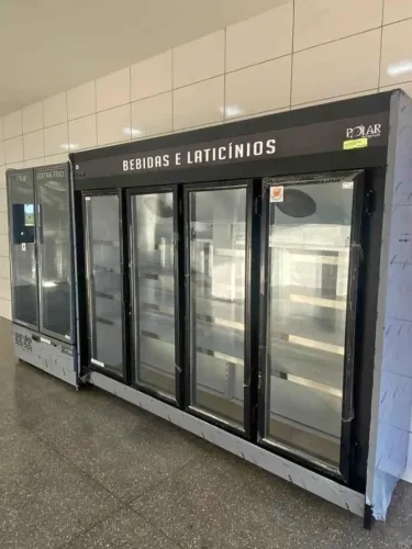 Auto Serviço Polar 4 Portas Bebidas e Lacticínios - Novo