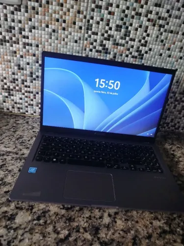 Vendo notebook zero pouco usado