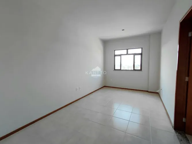**Oportunidade Imperdível: Apartamento de 2 Quartos à Venda no Centro de Juiz