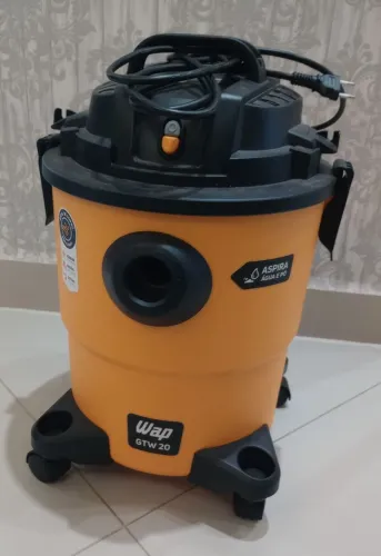 Aspirador de Pó e Água WAP GTW 20 - 1600W de Potência