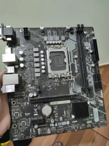 H610mh com pino do soquete torto