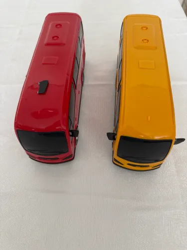 Ônibus Voyager Brinquedo R$ 30,00 OS DOIS