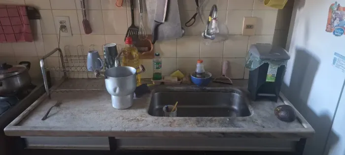 Pintor epoxi, para pia de cozinha, medindo 64 X 1.44 em granito 
