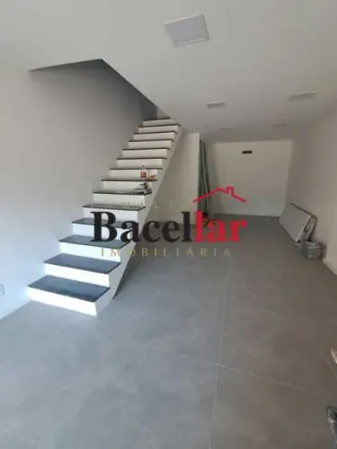Loja : / Comercial / Jardim Guanabara