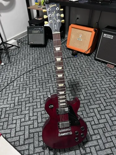 Guitarra GIBSON Les Paul Studio