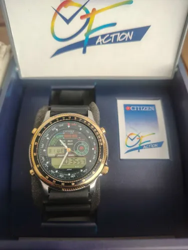 Relógio Citizen C090 Raríssimo e estado de novo