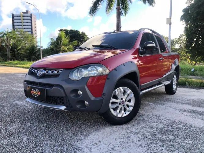 Fiat Strada Adv. Ext. 1.8 Locker Dual.flex CE 2013