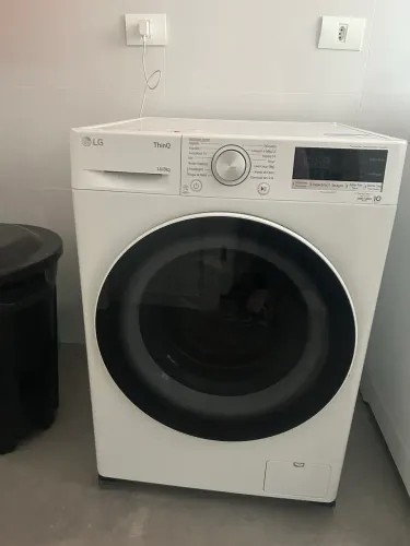 Lava e Seca LG Smart ThinQ 14kg/8kg - Impecável - 6 meses de uso