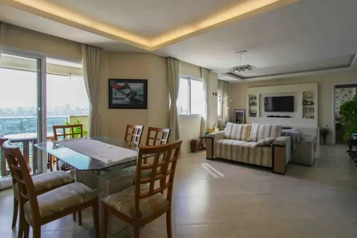 Apartamento para venda com 141 m² e 3 vagas na Vila Monumento