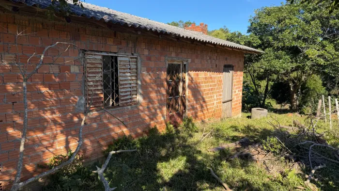 Sitio dos sonhos com casa corego