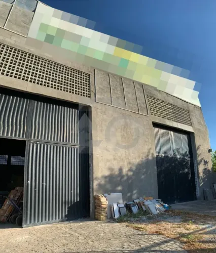 Galpão Para Venda com 600 m² e 5 Vagas de Garagem no Bairro Aruana