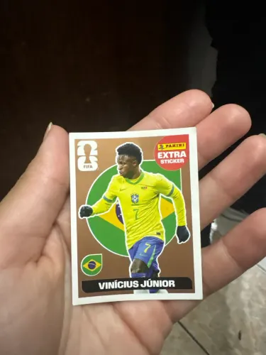 FIGURINHA BRONZE VINI JÚNIOR 