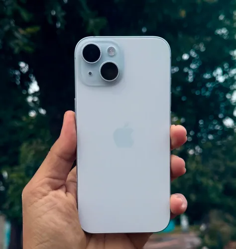 iPhone 15 de 128gb com Bateria em 87% seminovo!