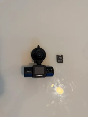 Câmera veicular intelbras Duo DC 3201 ( 2 meses de uso com cartão de memória 128 giga )