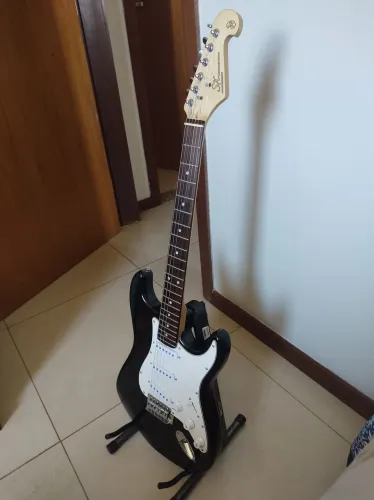 Guitarra Stratocaster