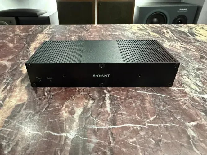 Servidor de áudio IP Savant SHR-2000-00 - Igual Jbl Alexa Speaker Som Echo Som Integrado