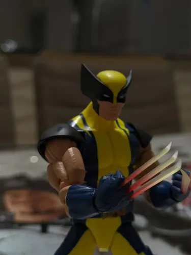 Wolverine Marvel legends garras quentes troco