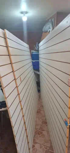 Vendo duas chapas de MDF canelada semi nova, tamanho original