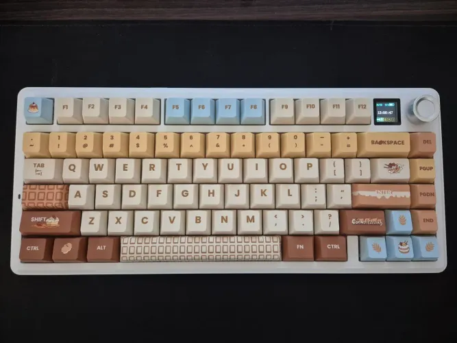 ? EPOMAKER x AULA F75 MAX - Caramel Pudding - R$400,00
