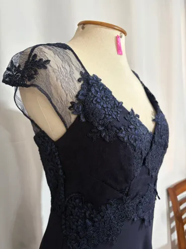 Vestido de festa longo - azul marinho - tamanho M - marca Mottive