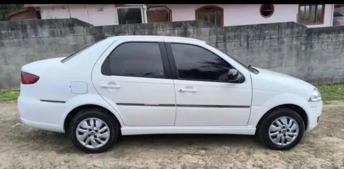 Fiat Siena Tetrafuel 1.4 MPI Fire Flex 8V 4P 2011