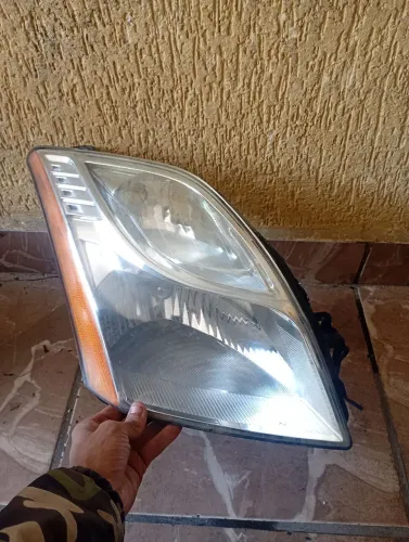 Farol Direito Nissan Sentra 2011 2012