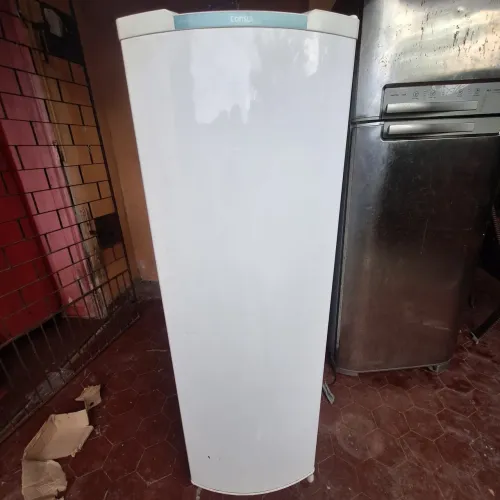 Geladeira palito