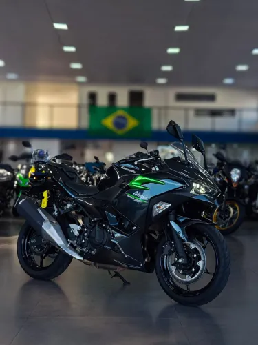 Kawasaki Ninja 660 cc