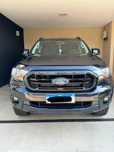 Ford Ranger Black 2.2 4X2 CD Diesel AUT 2023
