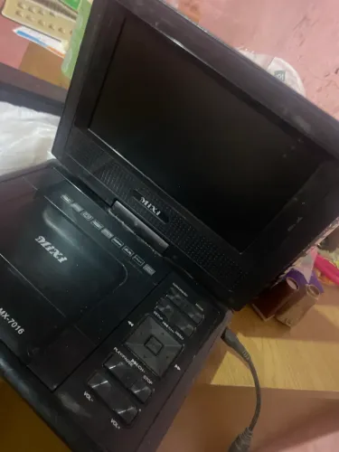 ? ? DVD Portátil Midi MX-7016 Com Tela - Preço Pra Desapegar Hoje!