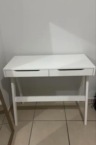 Mesa maquiagem ou apoio
