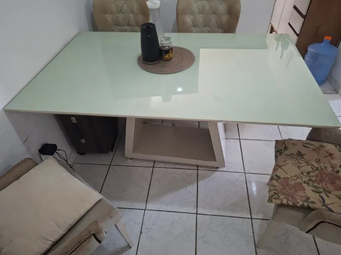 Mesa Pesada de Qualidade comporta de 4-6 Lugares Branca, tampo de vidro em laca