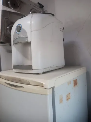 Bebedouro de água gelando perfeitamente