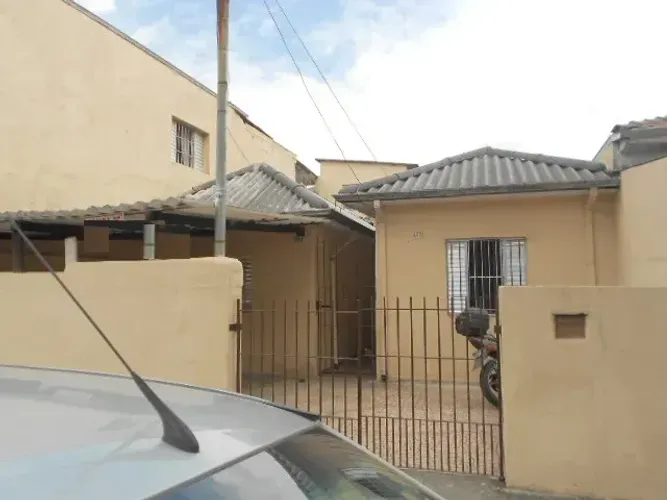 Casa para venda possui 200 metros quadrados com 5 quartos em Vila Carioca - São Paulo - SP