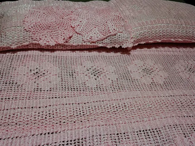 Colcha casal de crochê feito a mão