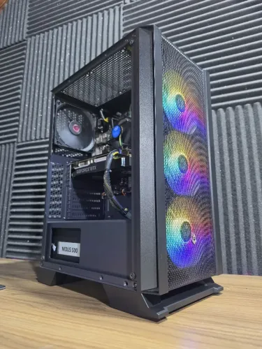 PC Gamer Intel Core i3 10100F + GTX 1660 Super + 16GB RAM + SSD 240GB + HD 500GB