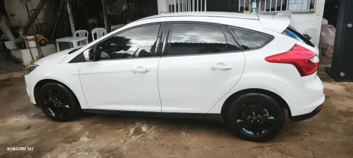 Ford Focus 1.6 S/se/se Plus Flex 8v/16v 5P 2014