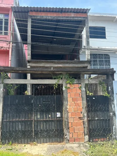 Terreno com casa
