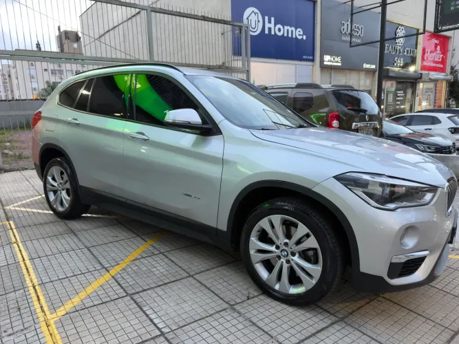 BMW X1 Sdrive 20I X-line 2.0 TB Active Flex 2016