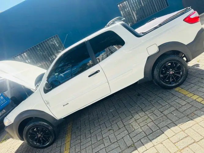 Fiat Strada Working Hard 1.4 Fire Flex 8V CD 2020