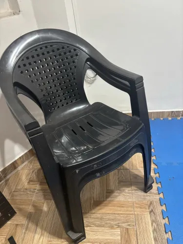 Cadeiras de plásticos