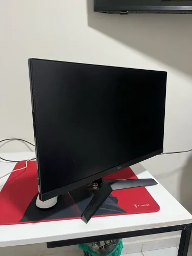 LG ULTRAGEAR 24? 144Hz
