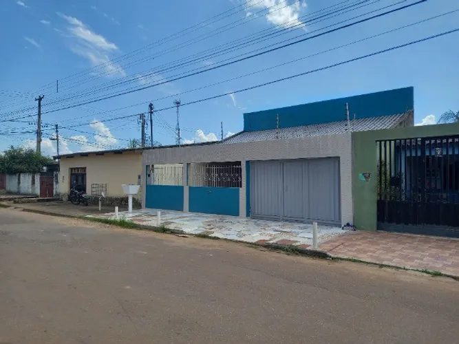 Vendo Casa, em Excelente Localização, na Zona Sul de Porto Velho-RO