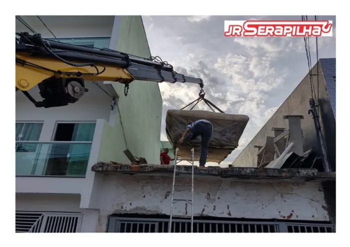 Caminhao Munck para elevação e  içamento de piscina jacuzzi e outros 
