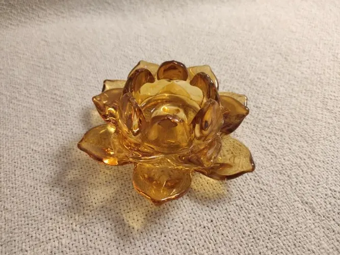 Par de Castiçal Flor de Lótus Âmbar