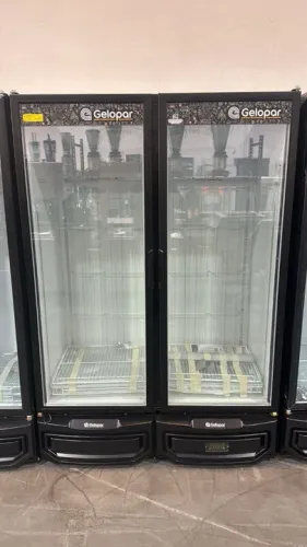 Conservador vertical carnes e bebidas - 6 graus 950 litros Novo 