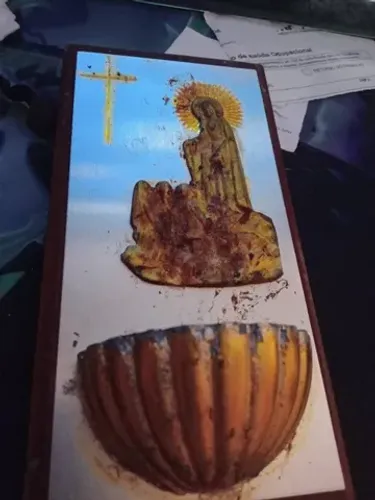 Antigo Item Religioso Decorativo para parede