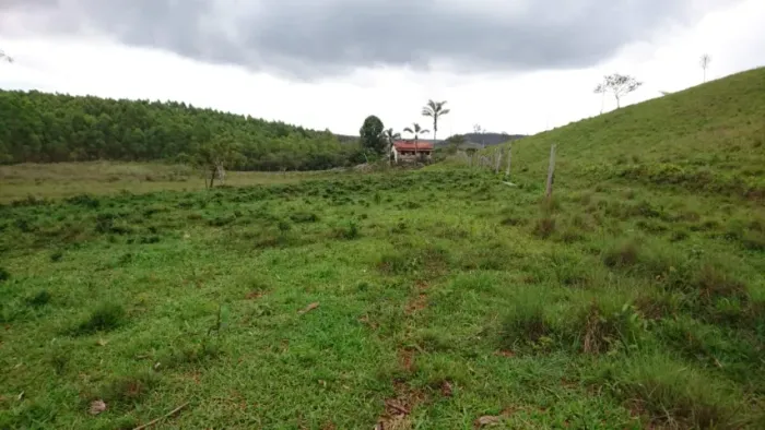 Terreno 13 ha, com casa, água por gravidade, nascente, Serra do Cipó.