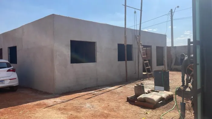 Ágio casa de esquina no Brazabrantes vendo ou troco 